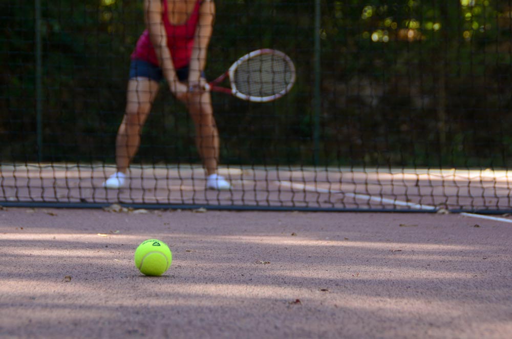 Equipement de tennis dans l'hotellerie de luxe